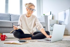 woman with laptop